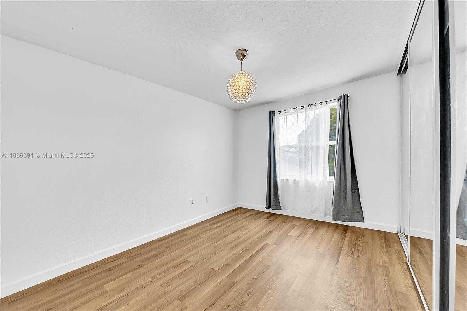 Small Image of 15740 NORTH WEST 16TH CT #1, Pembroke Pines Number 37