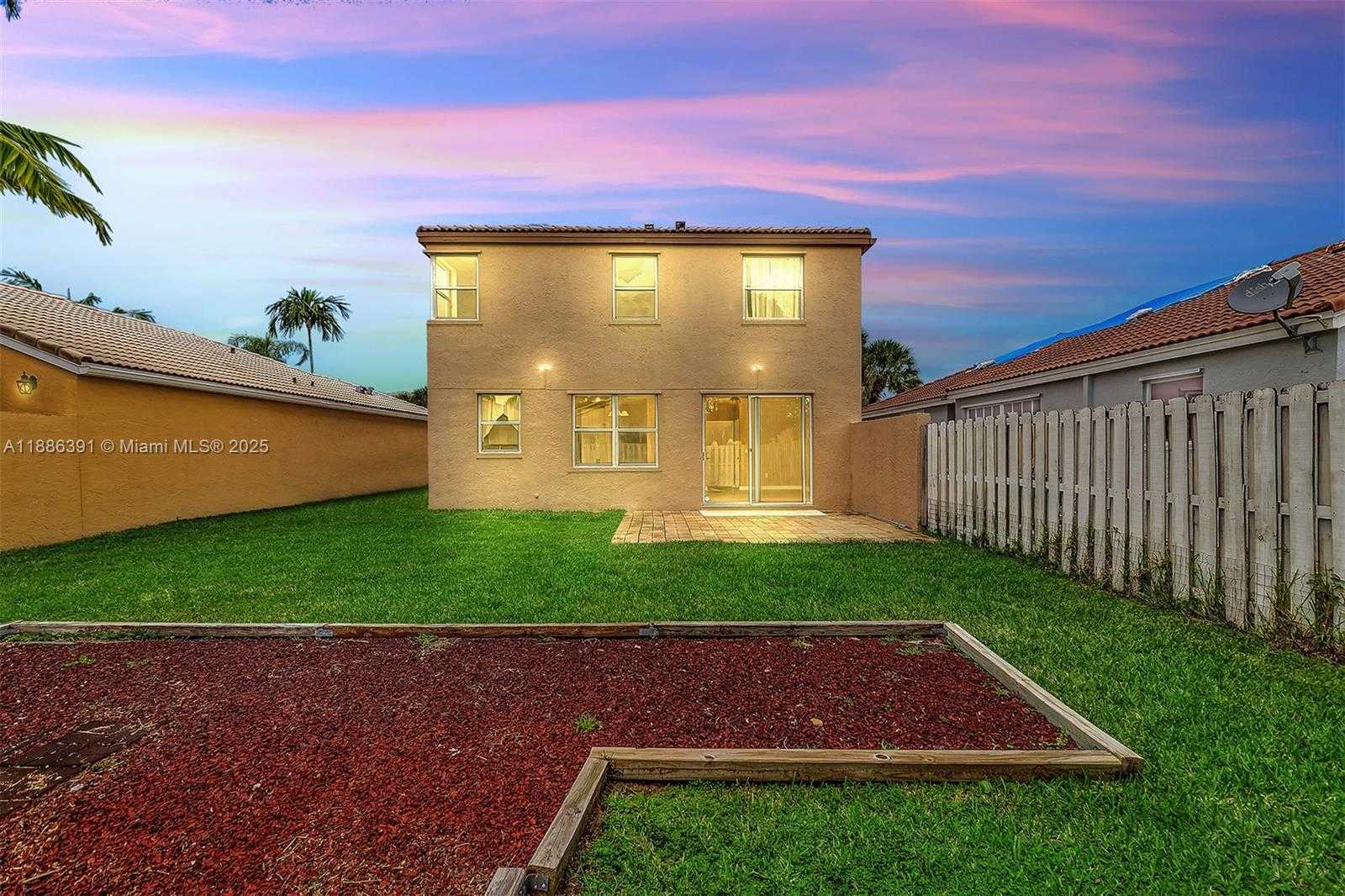 Small Image of 15740 NORTH WEST 16TH CT #1, Pembroke Pines Number 39