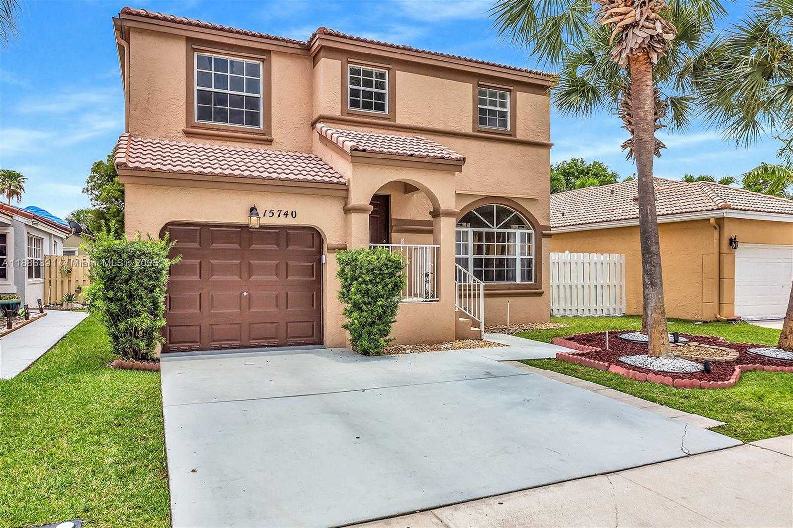 Small Image of 15740 NORTH WEST 16TH CT #1, Pembroke Pines Number 4