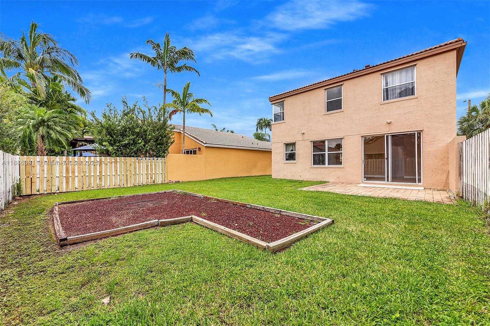 Small Image of 15740 NORTH WEST 16TH CT #1, Pembroke Pines Number 40