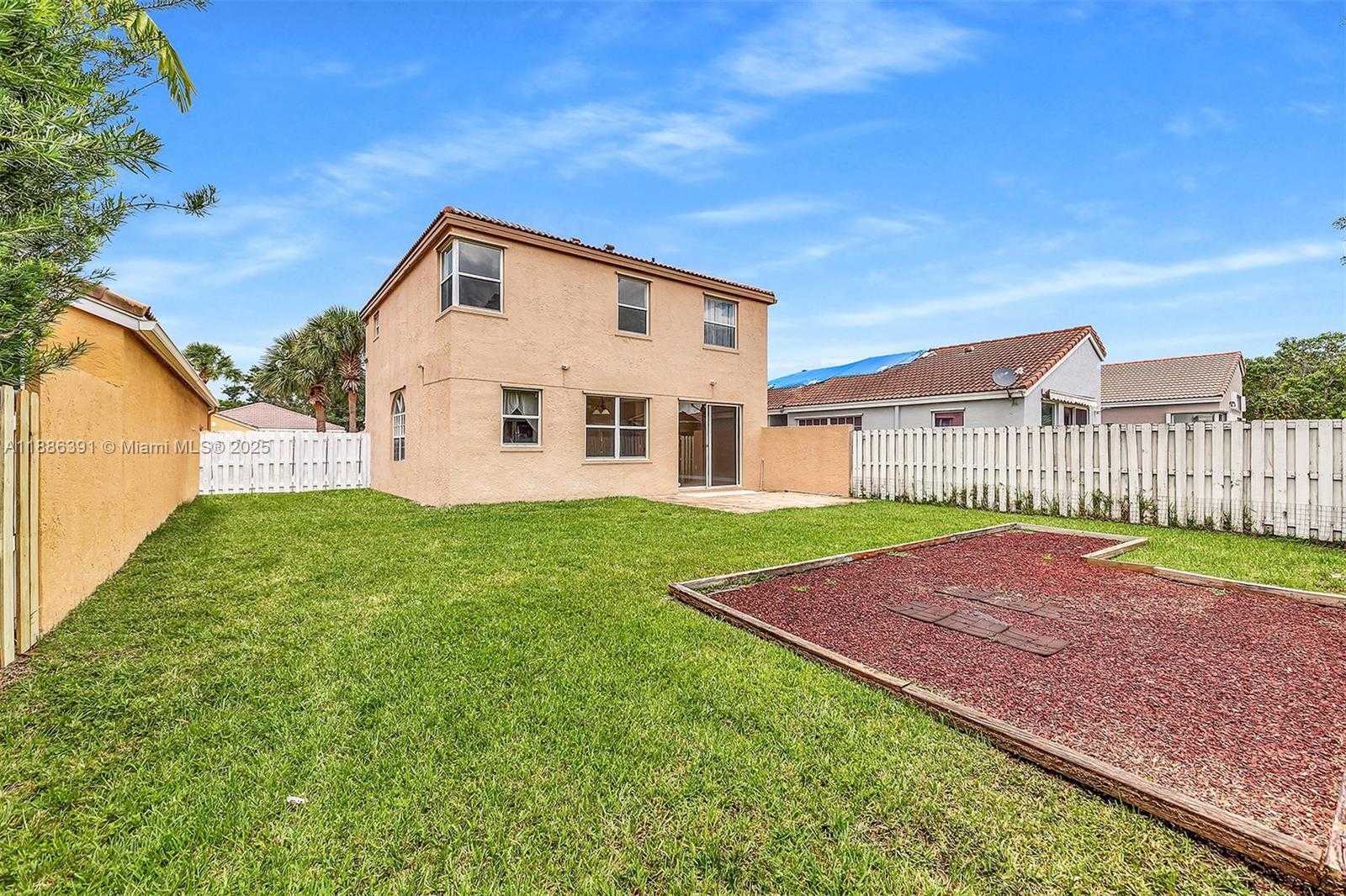 Small Image of 15740 NORTH WEST 16TH CT #1, Pembroke Pines Number 41