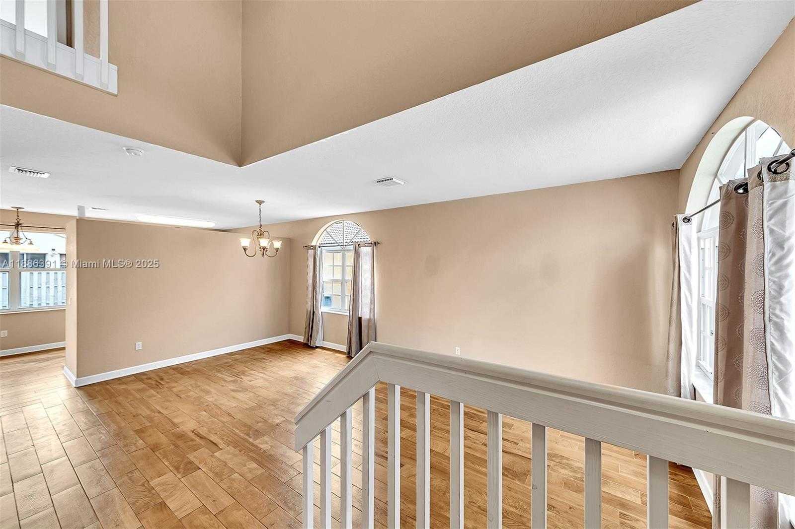 Small Image of 15740 NORTH WEST 16TH CT #1, Pembroke Pines Number 5
