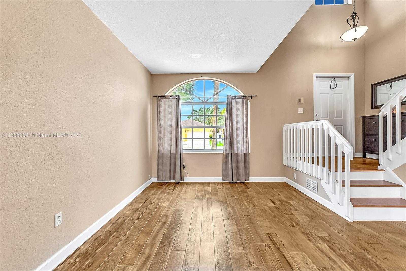 Small Image of 15740 NORTH WEST 16TH CT #1, Pembroke Pines Number 7