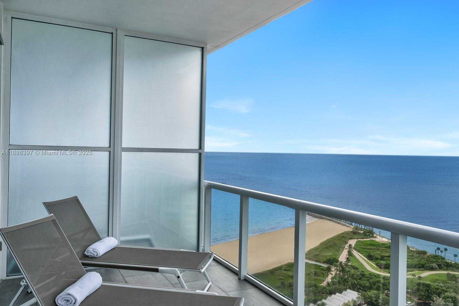 Small Image of 50 SOUTH POINTE DR #2903, Miami Beach Number 19