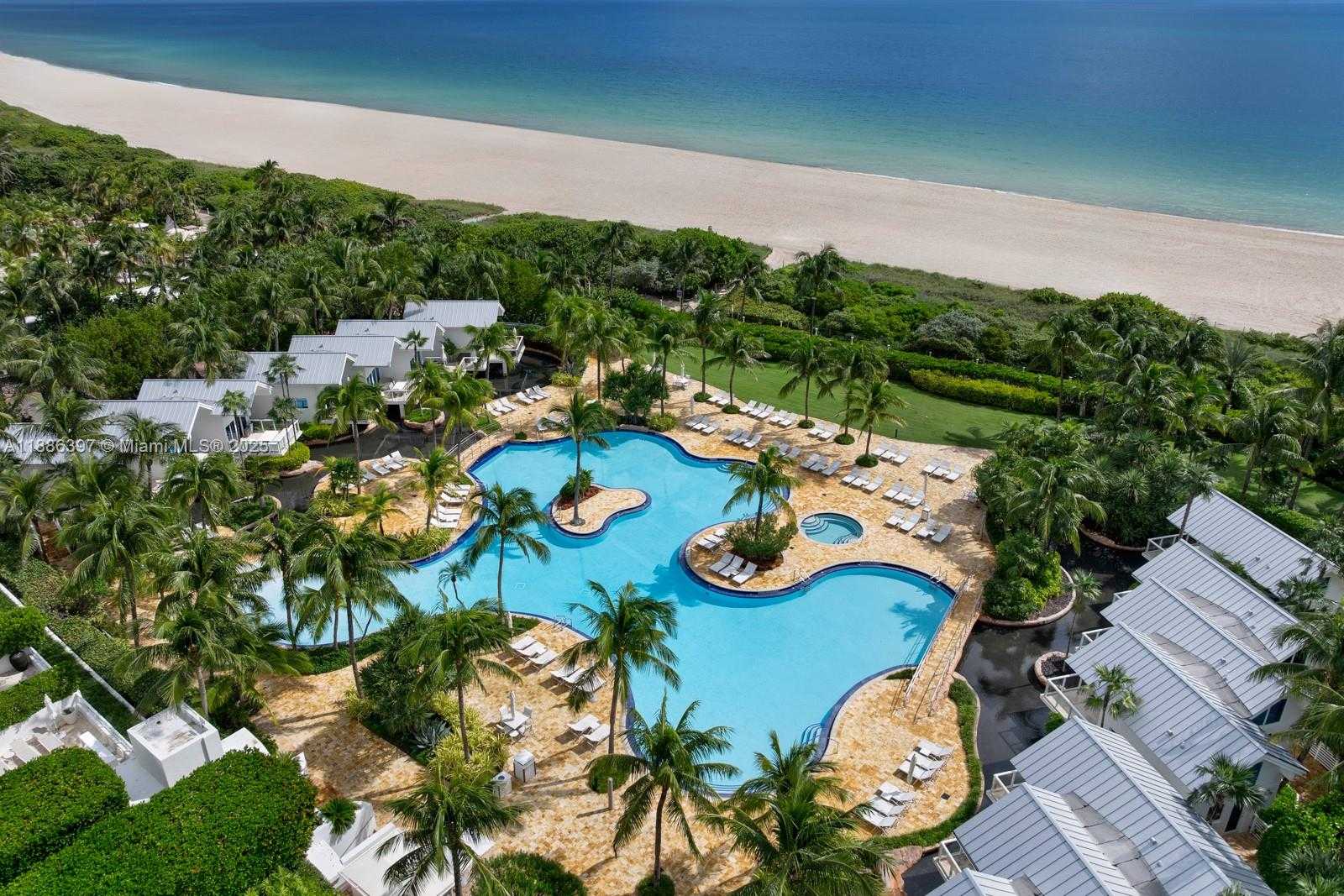 Small Image of 50 SOUTH POINTE DR #2903, Miami Beach Number 27