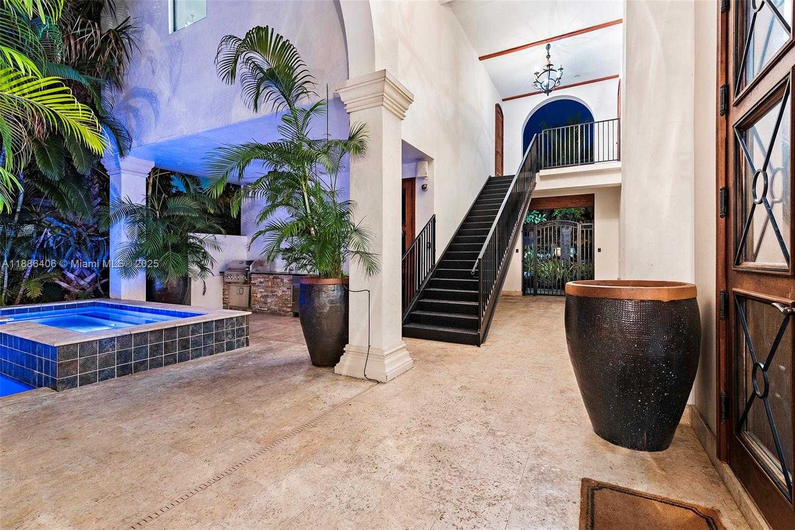 Small Image of 1638 NORTH EAST 6TH ST, Fort Lauderdale Number 3
