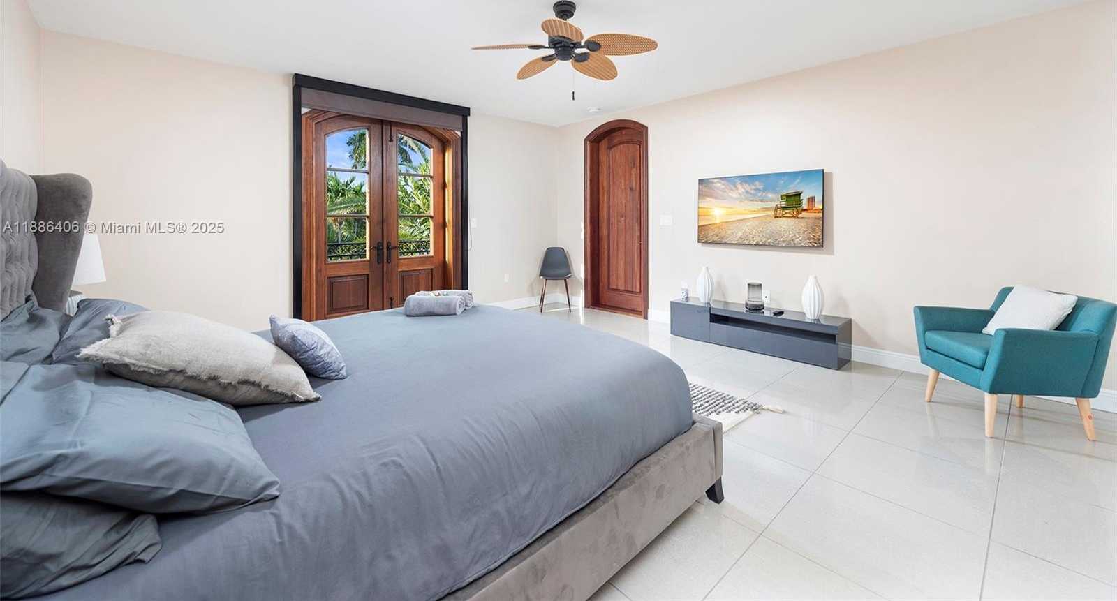 Small Image of 1638 NORTH EAST 6TH ST, Fort Lauderdale Number 34