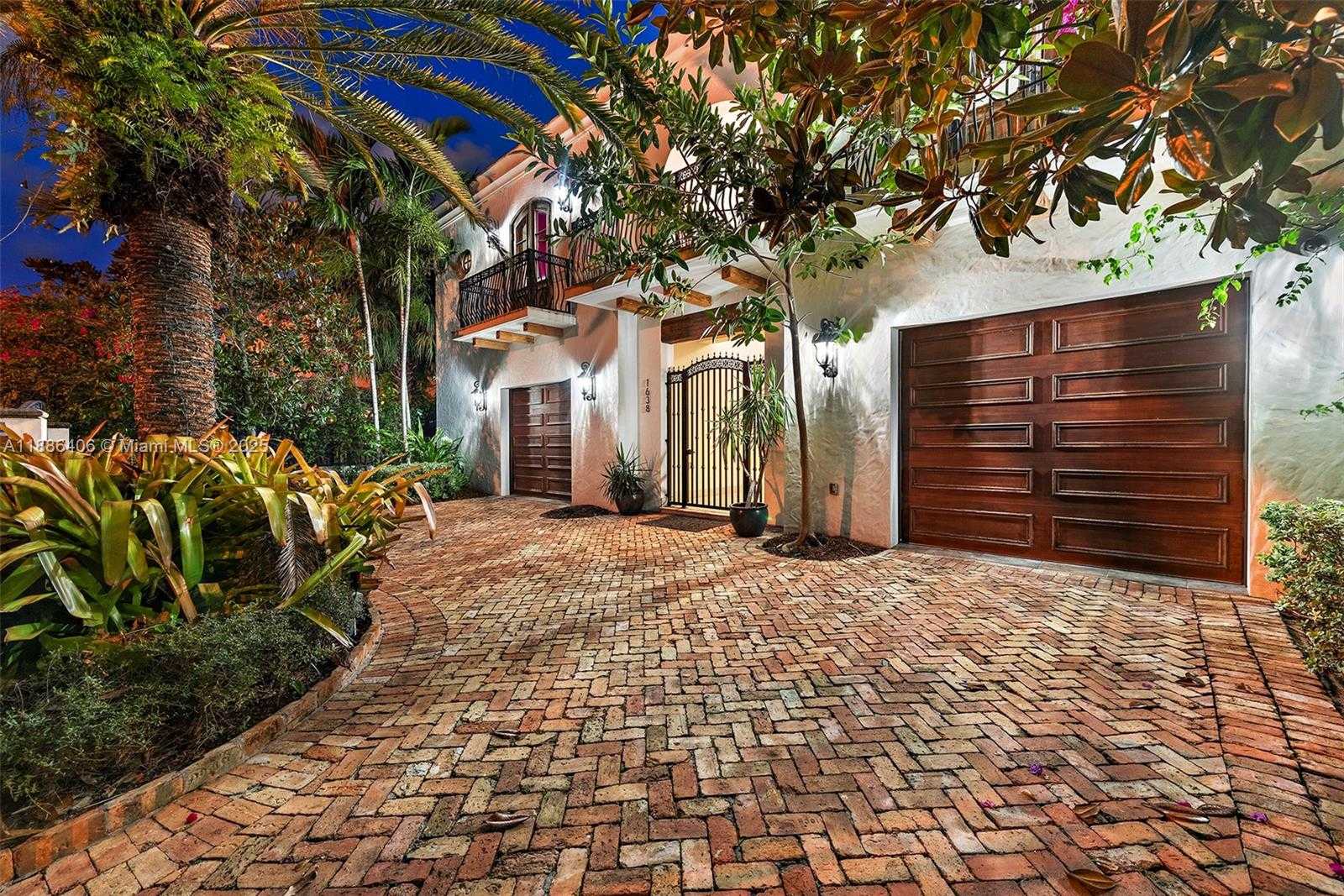 Small Image of 1638 NORTH EAST 6TH ST, Fort Lauderdale Number 4