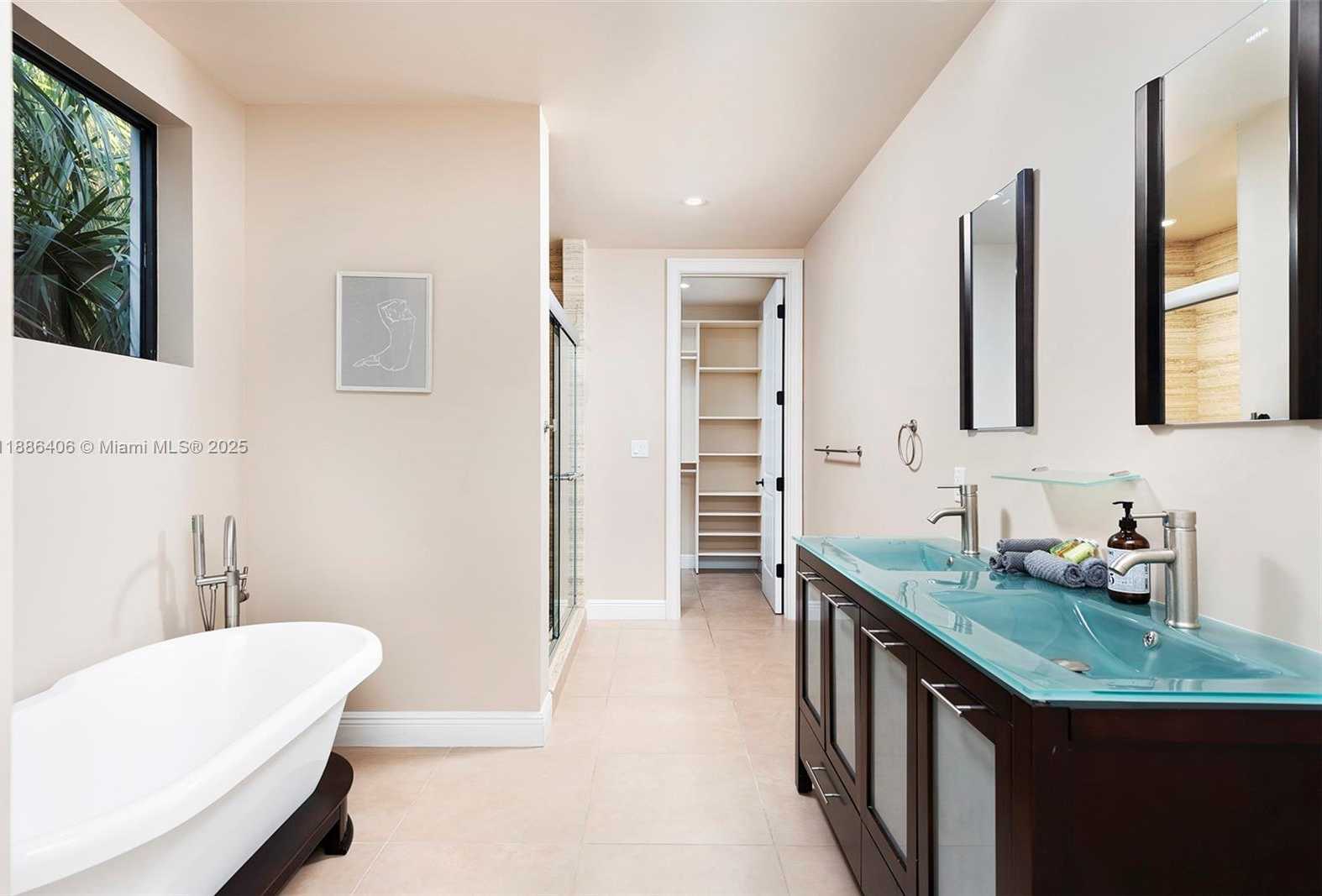 Small Image of 1638 NORTH EAST 6TH ST, Fort Lauderdale Number 41