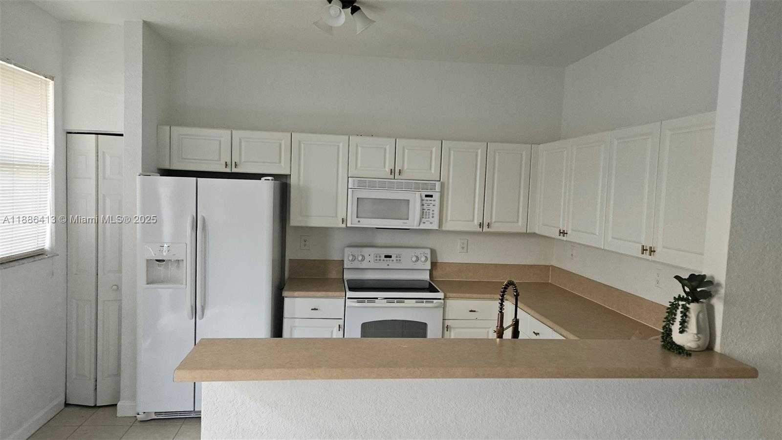 Small Image of 12819 SOUTH WEST 135TH TER #12819, Miami Number 6