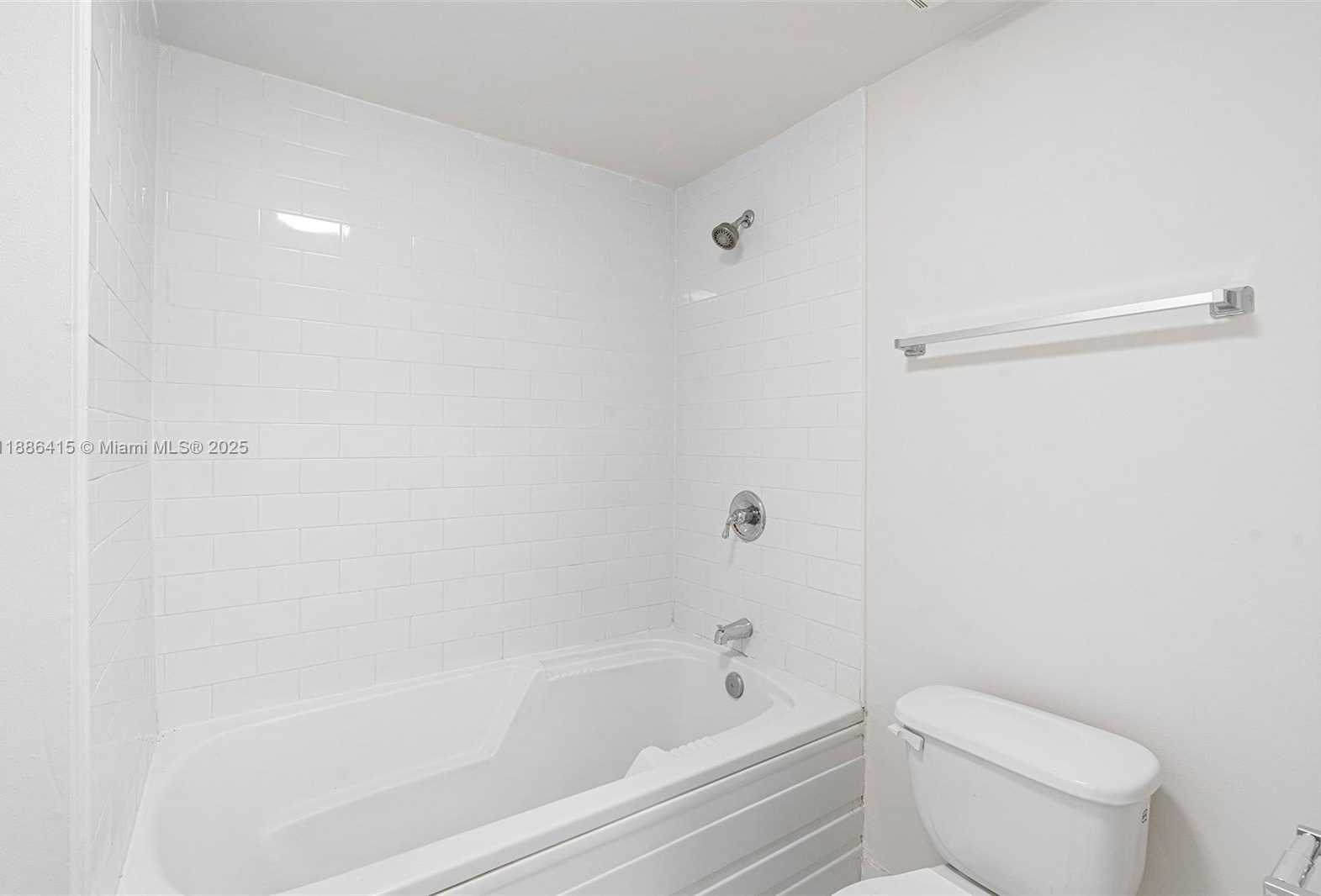 Small Image of 690 SOUTH WEST 1ST CT #1514, Miami Number 15