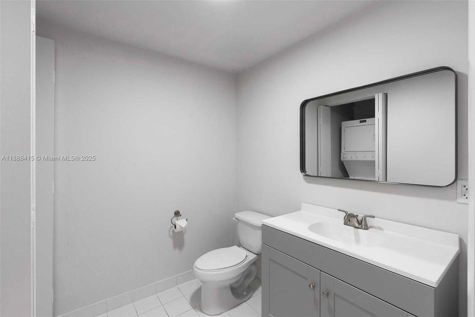 Small Image of 690 SOUTH WEST 1ST CT #1514, Miami Number 18