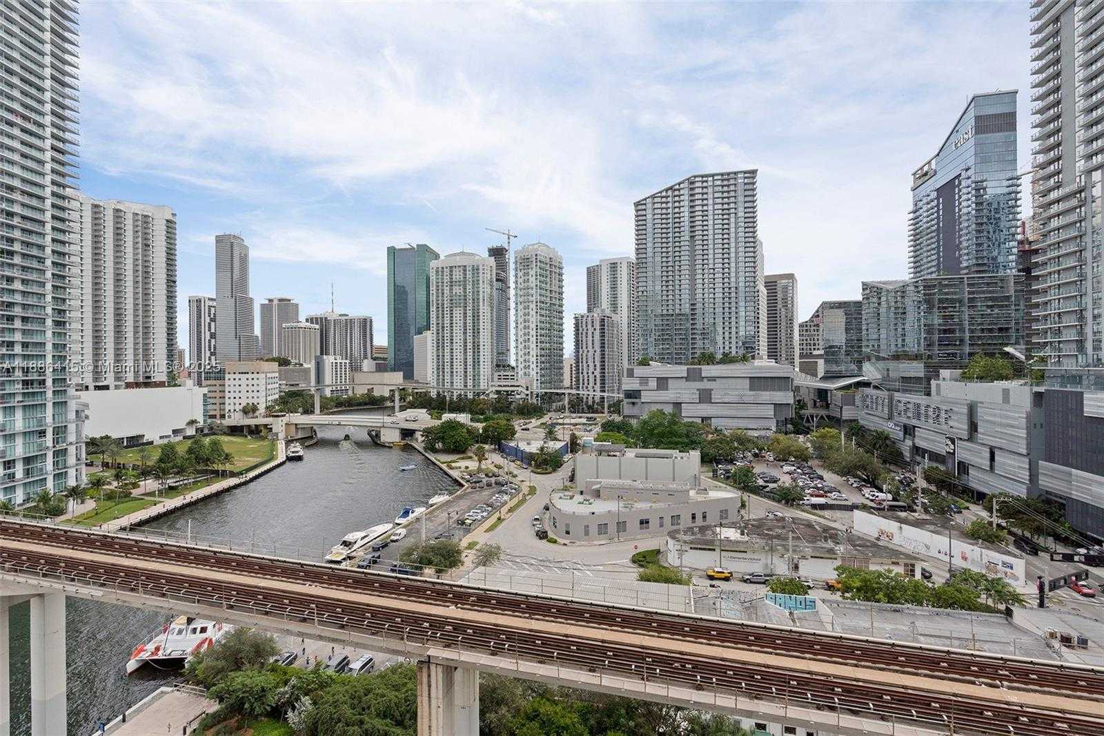 Small Image of 690 SOUTH WEST 1ST CT #1514, Miami Number 2