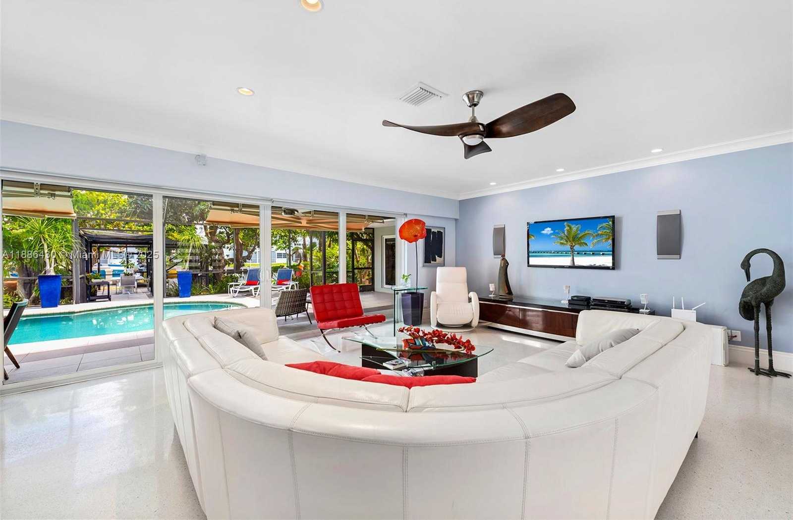 Small Image of 454 TAMARIND DR, Hallandale Beach Number 11