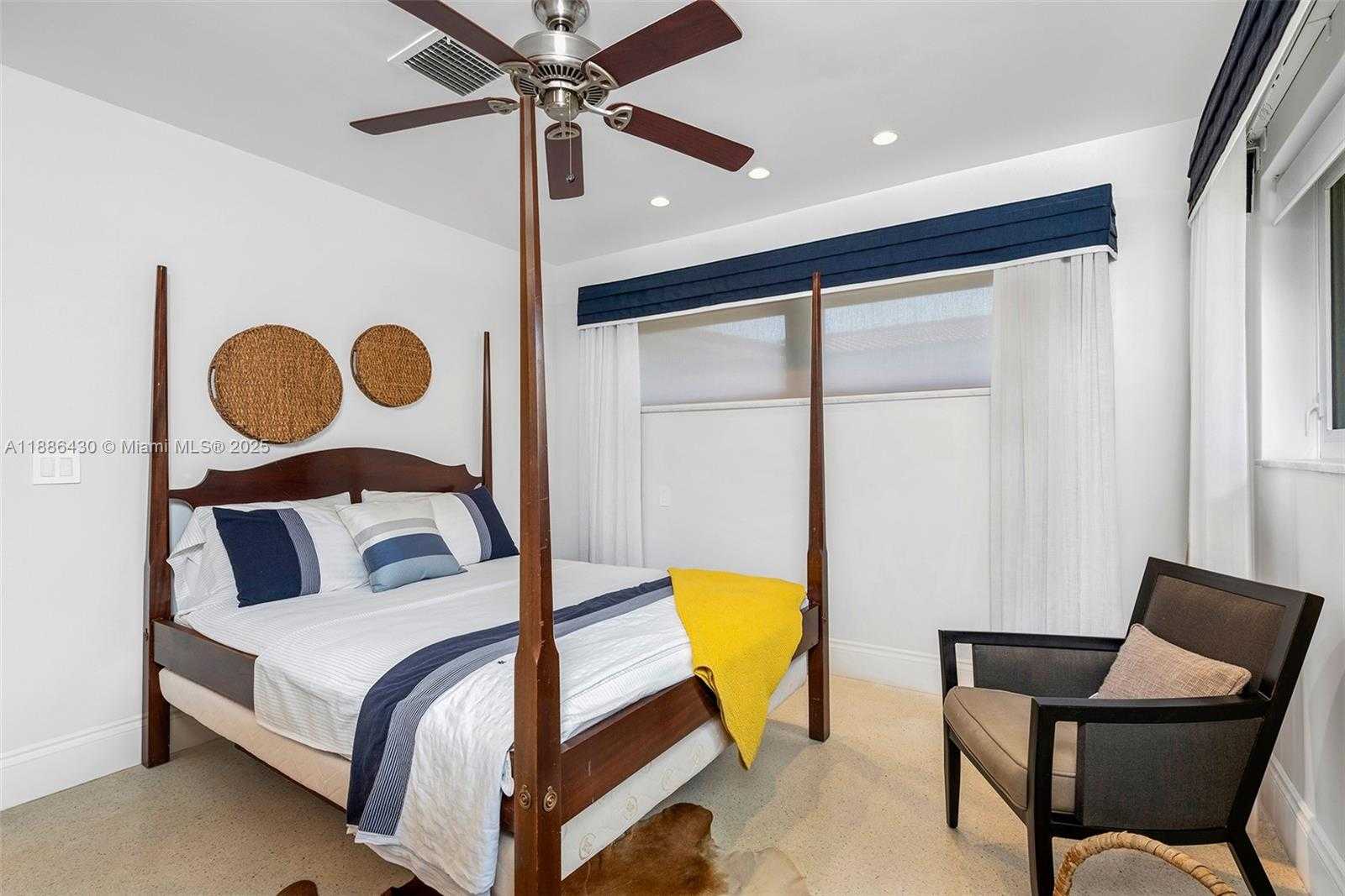 Small Image of 454 TAMARIND DR, Hallandale Beach Number 20