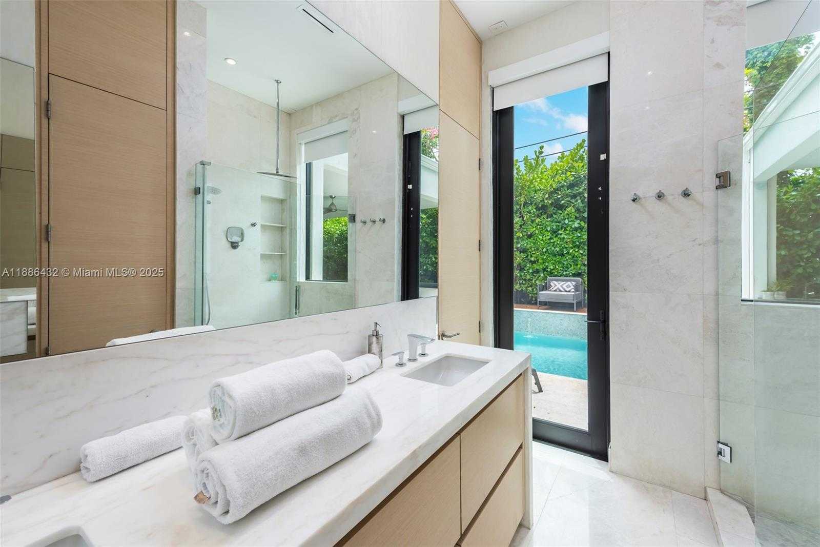 Small Image of 4675 NORTH EAST 2ND AVE, Miami Number 20