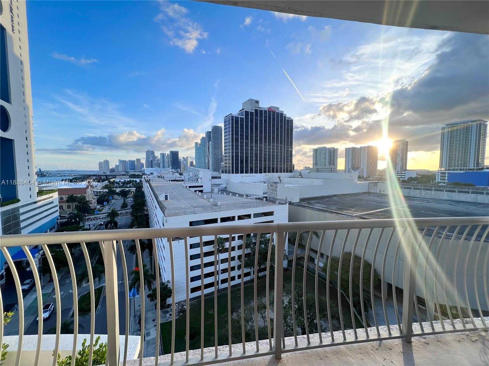 Small Image of 1750 NORTH BAYSHORE DR #1218, Miami Number 21