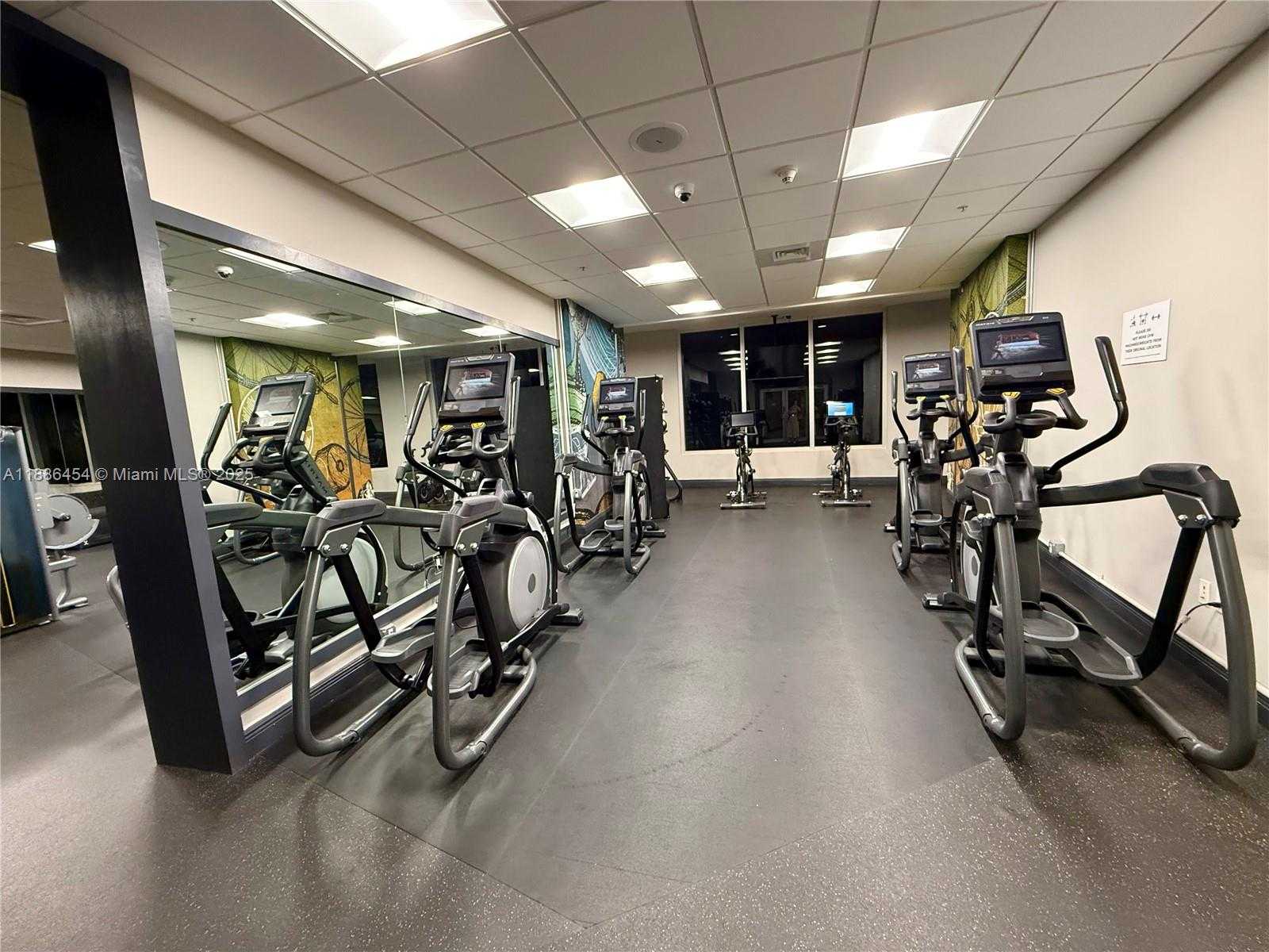 Small Image of 1750 NORTH BAYSHORE DR #1218, Miami Number 31