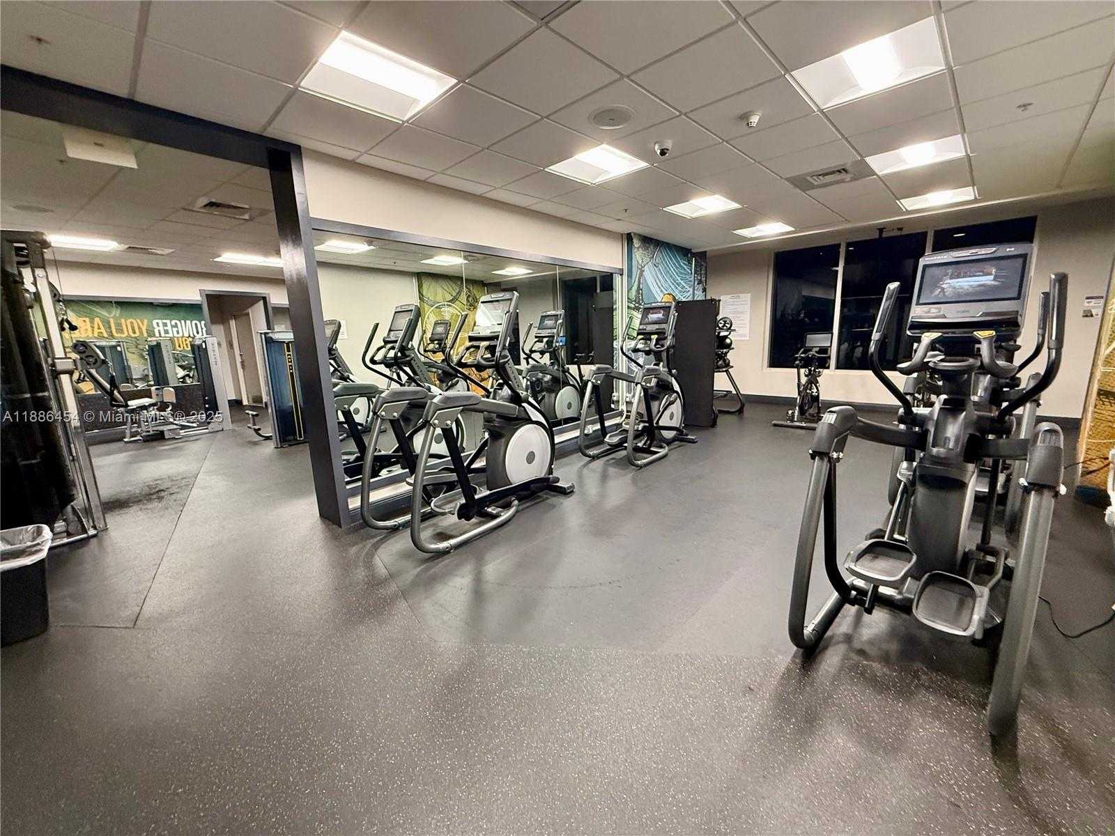 Small Image of 1750 NORTH BAYSHORE DR #1218, Miami Number 33