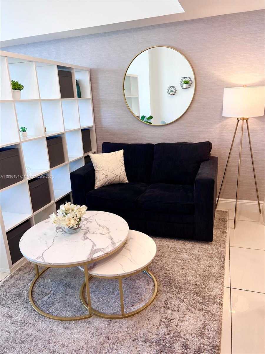 Small Image of 1750 NORTH BAYSHORE DR #1218, Miami Number 6