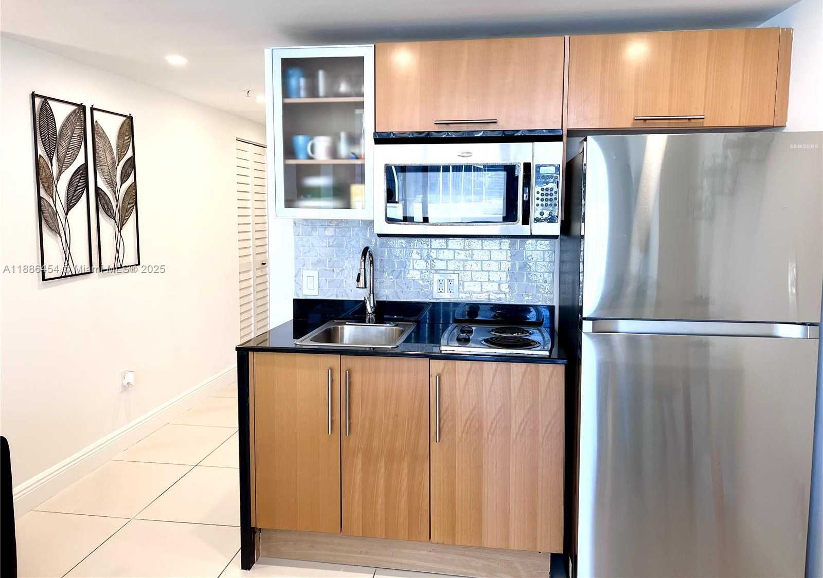Small Image of 1750 NORTH BAYSHORE DR #1218, Miami Number 9
