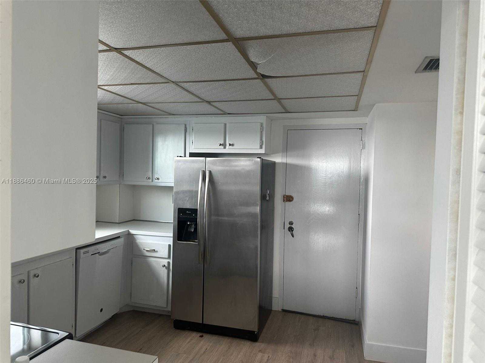 Small Image of 9501 EAST BAY HARBOR DR #5B, Bay Harbor Islands Number 10