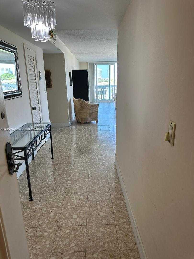 Small Image of 9501 EAST BAY HARBOR DR #5B, Bay Harbor Islands Number 14