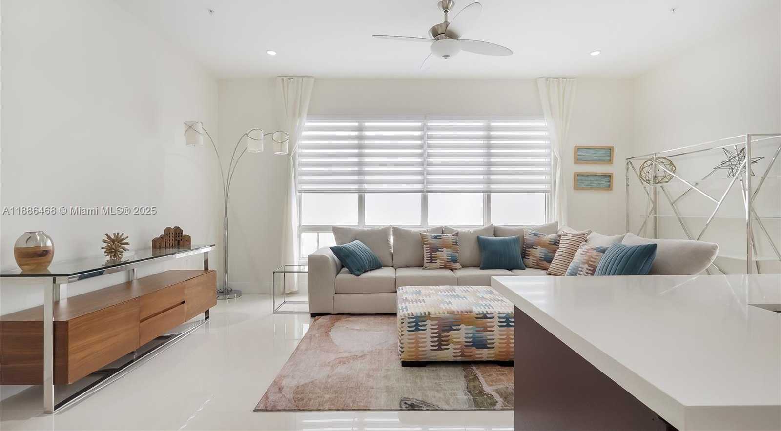 Small Image of 6611 NORTH WEST 105TH PL #6611, Doral Number 14