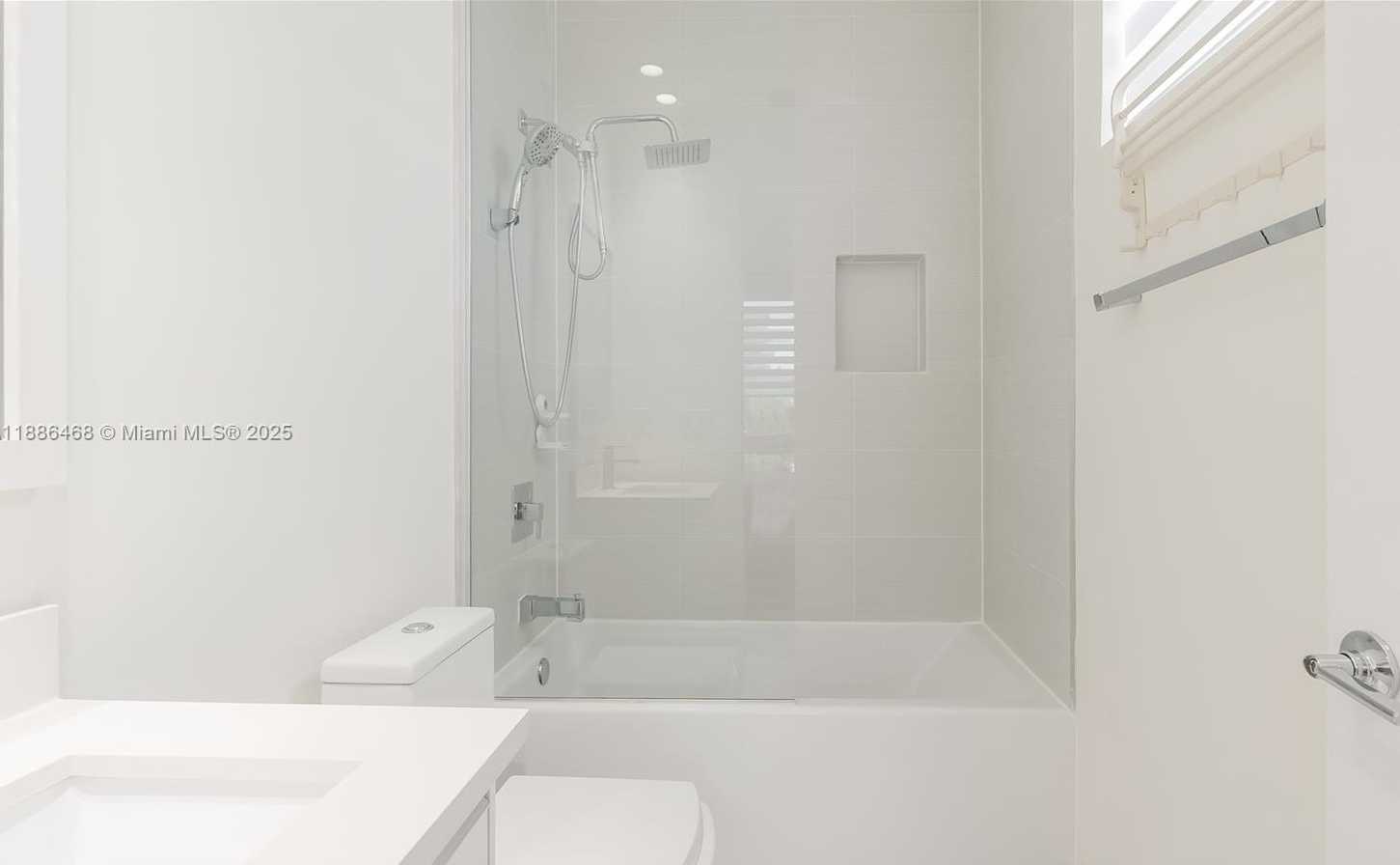 Small Image of 6611 NORTH WEST 105TH PL #6611, Doral Number 26