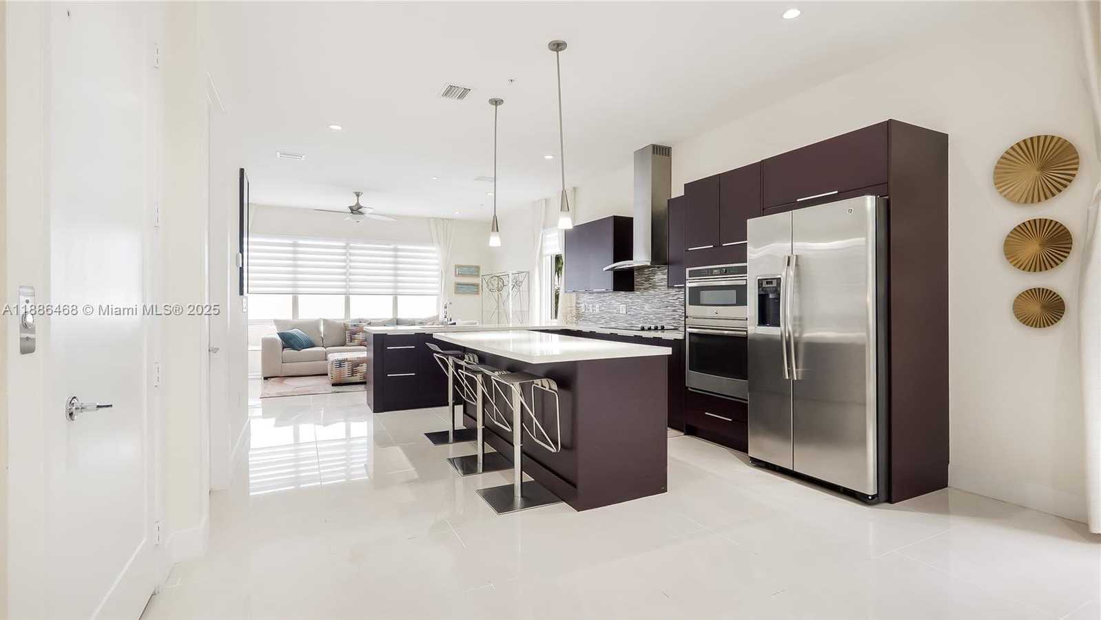 Small Image of 6611 NORTH WEST 105TH PL #6611, Doral Number 9