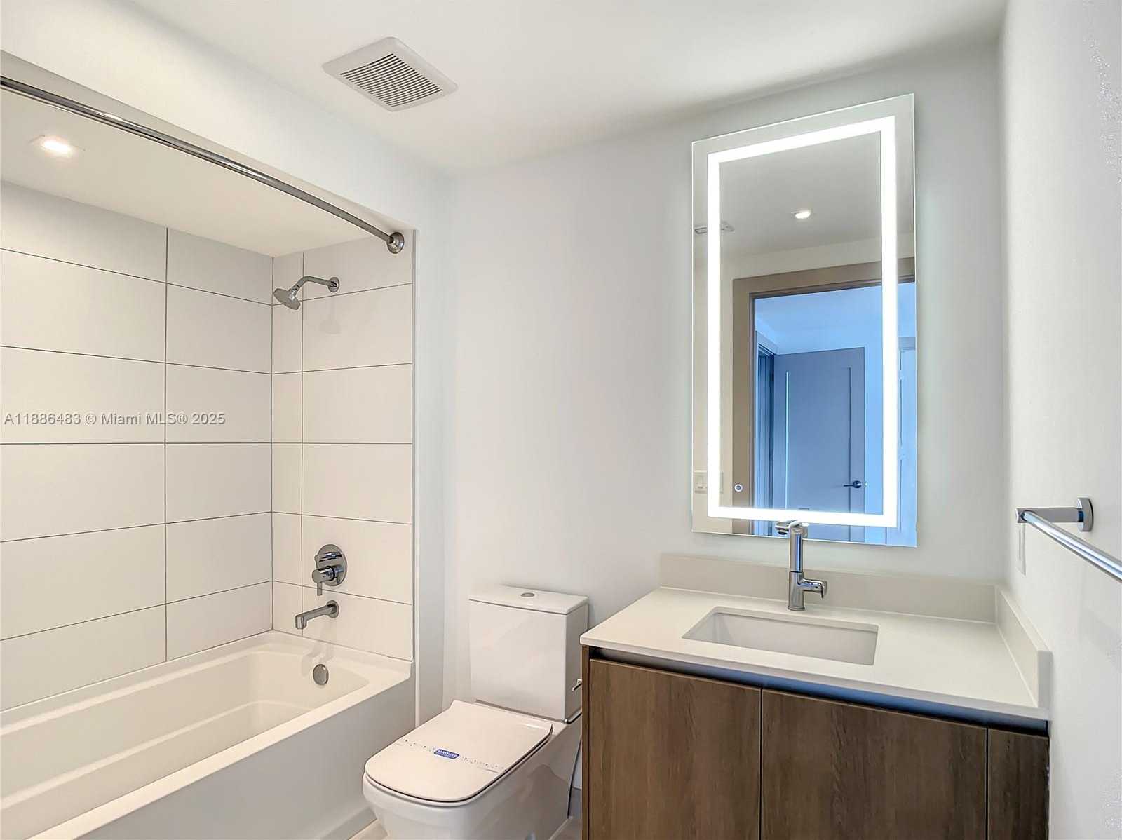 Small Image of 340 SOUTH EAST 3RD ST #3502, Miami Number 19