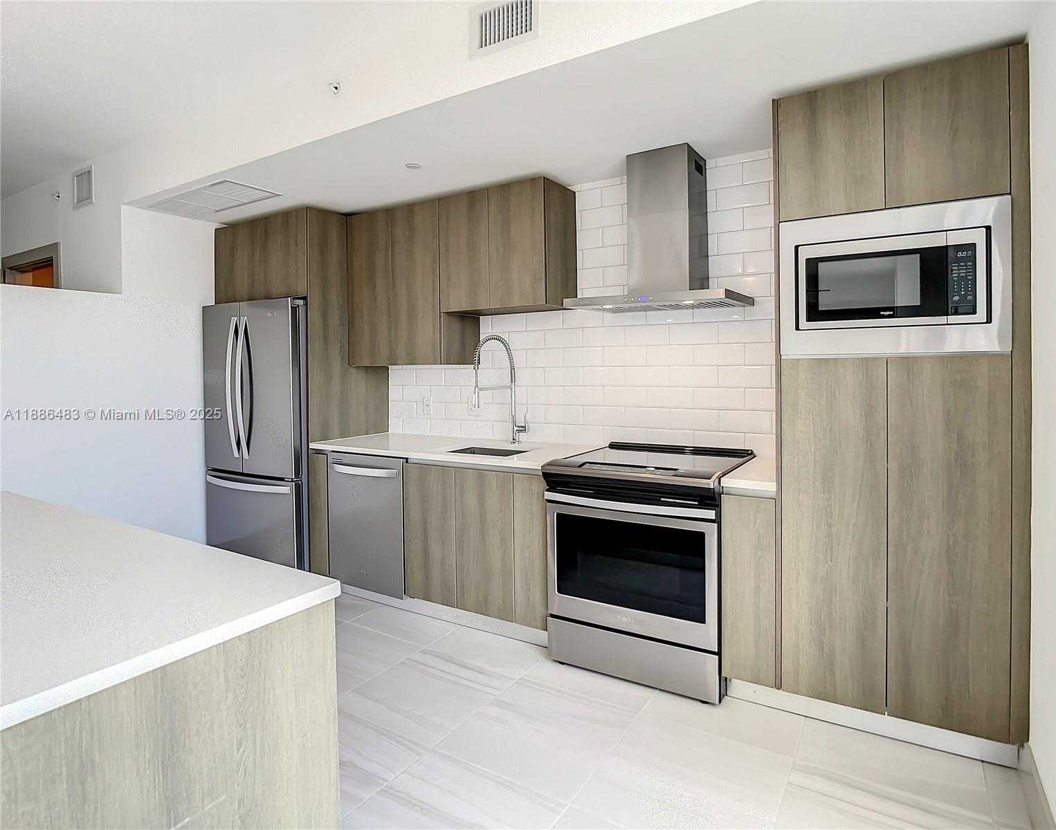 Small Image of 340 SOUTH EAST 3RD ST #3502, Miami Number 9