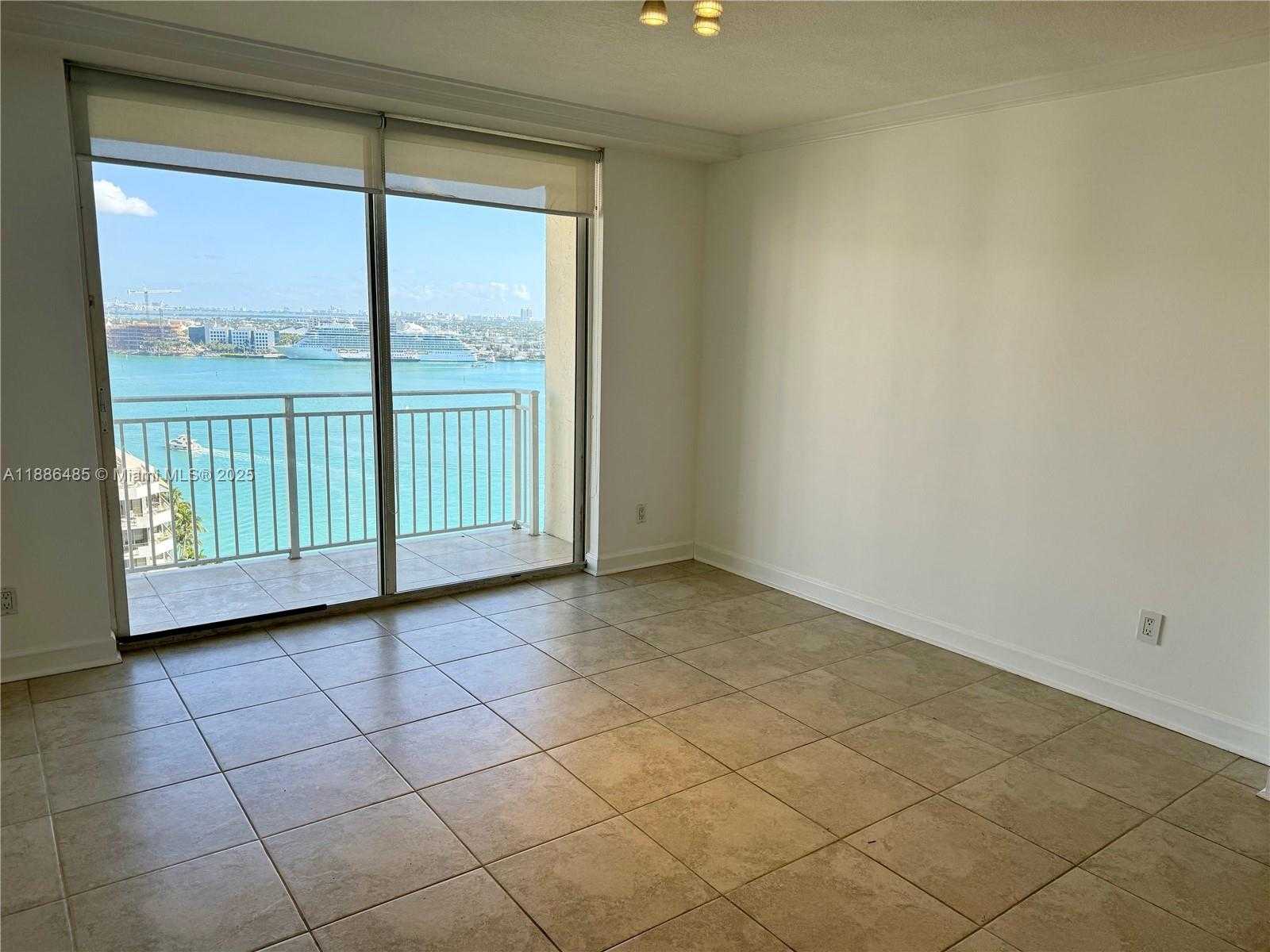 Small Image of 770 CLAUGHTON ISLAND DR #2113, Miami Number 3