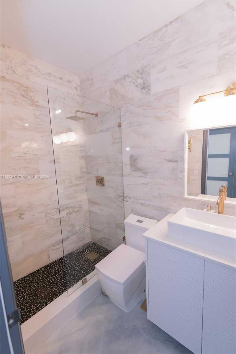 Small Image of 8694 VIA REALE #3, Boca Raton Number 10