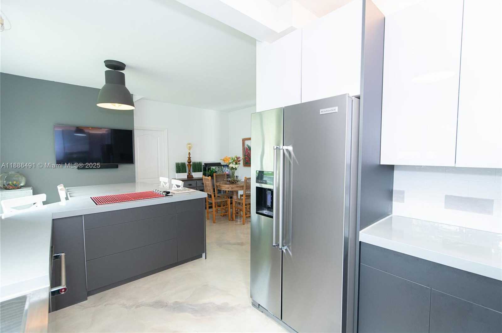 Small Image of 8694 VIA REALE #3, Boca Raton Number 5
