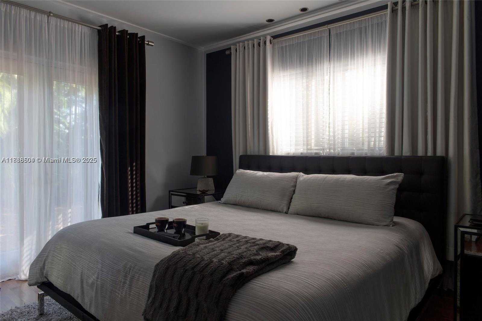 Small Image of 811 NORTH EAST 71ST ST, Miami Number 8