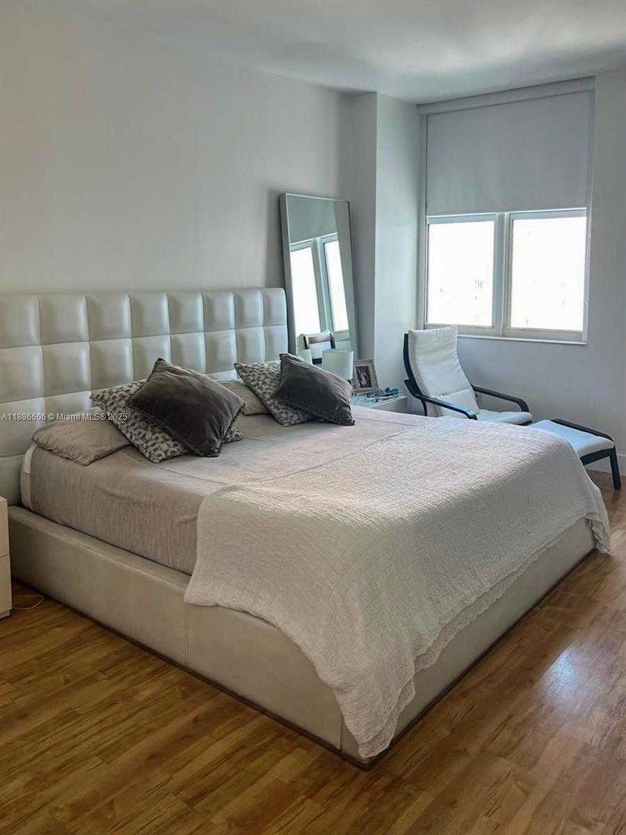Small Image of 3330 NORTH EAST 190TH ST #1910, Aventura Number 16