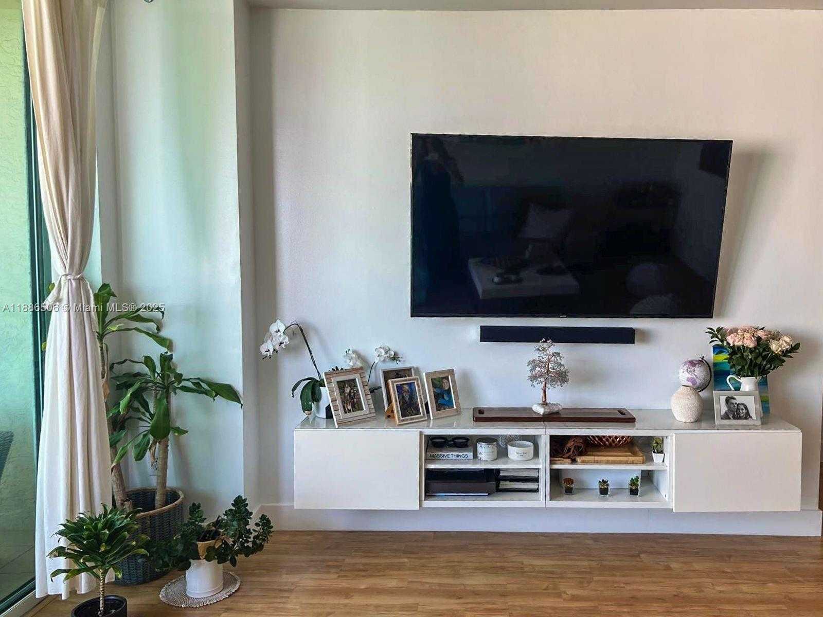 Small Image of 3330 NORTH EAST 190TH ST #1910, Aventura Number 21