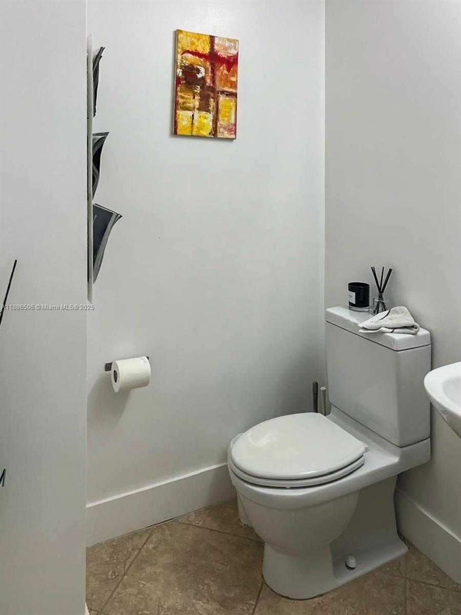 Small Image of 3330 NORTH EAST 190TH ST #1910, Aventura Number 7