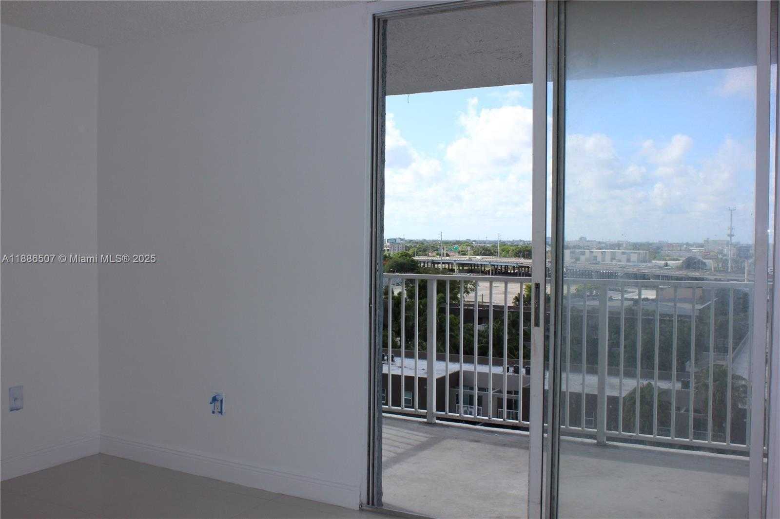 Small Image of 800 NORTH MIAMI AVE #E-908, Miami Number 10