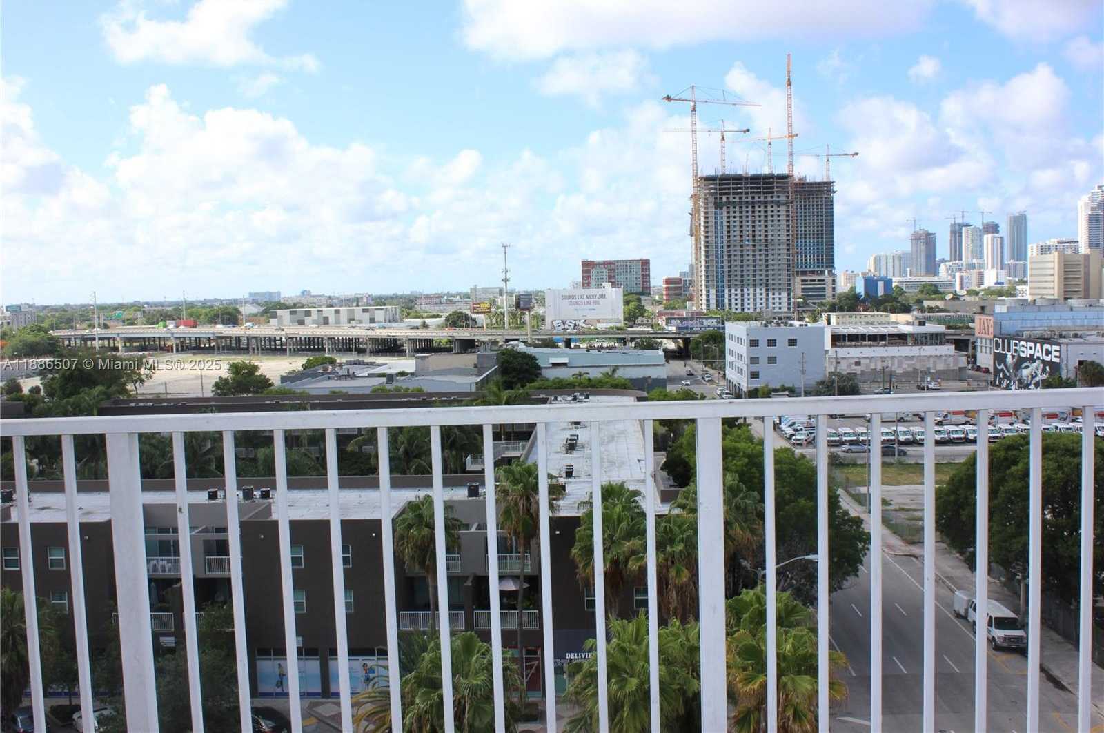 Small Image of 800 NORTH MIAMI AVE #E-908, Miami Number 15