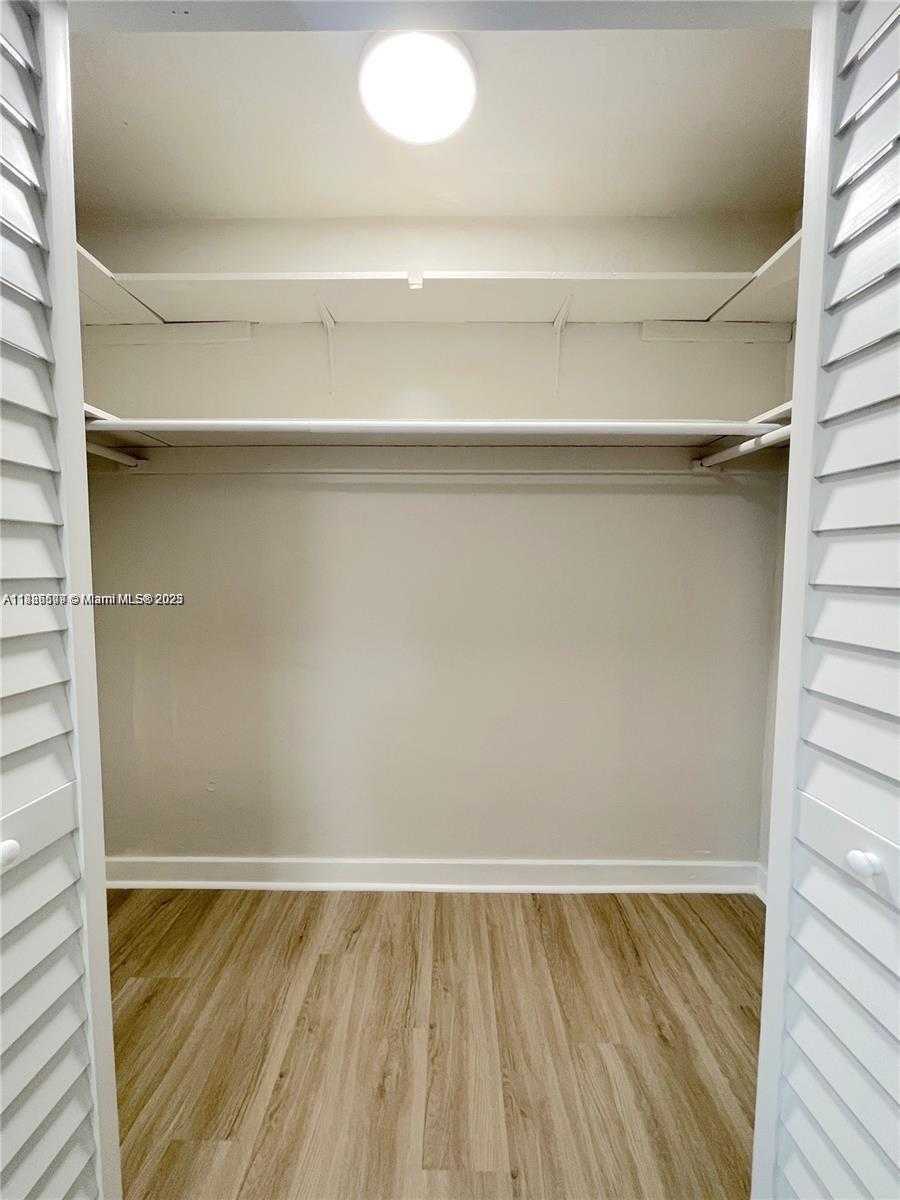 Small Image of 1836 DEWEY ST #1-6, Hollywood Number 8