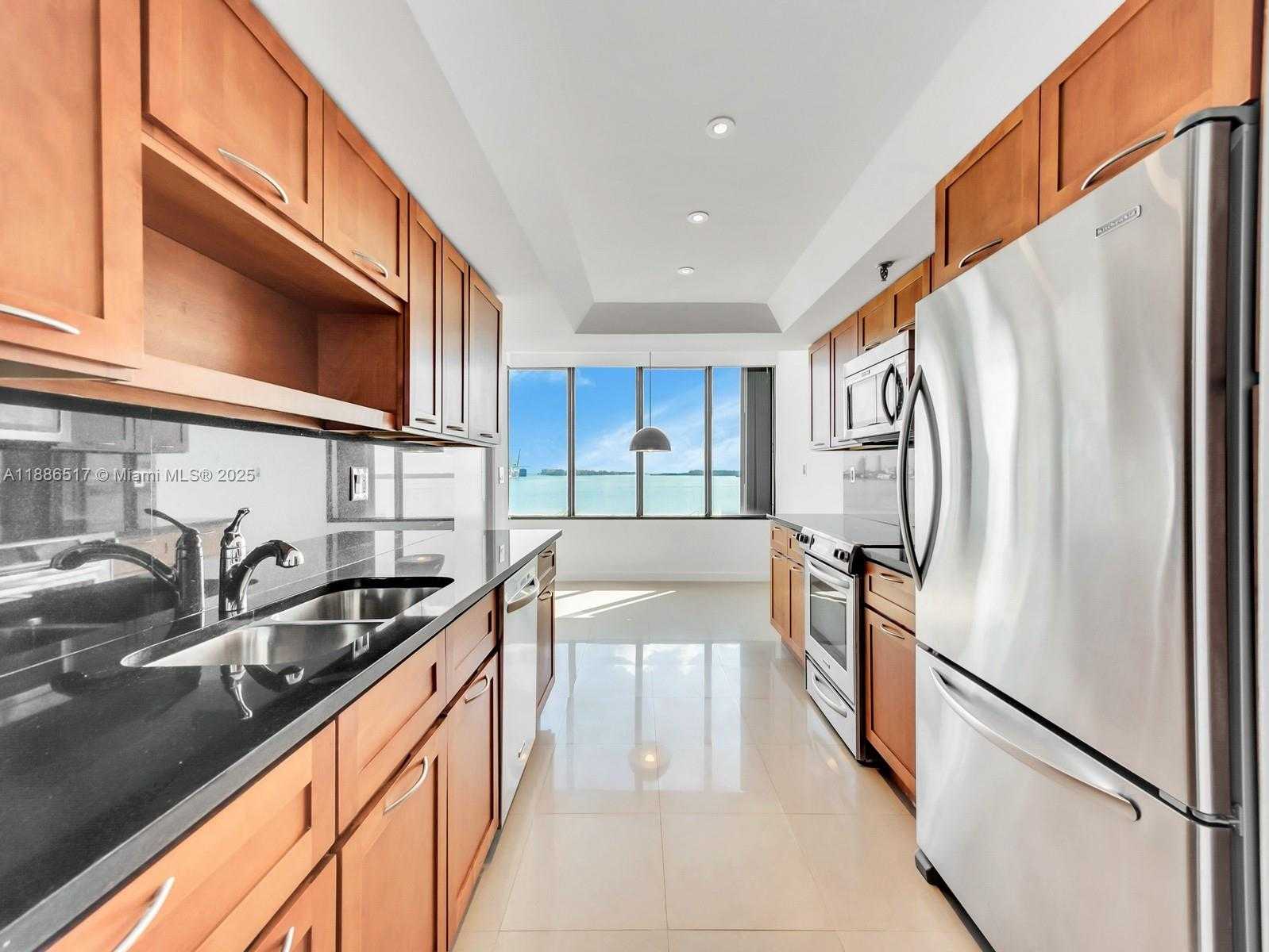 Small Image of 520 BRICKELL KEY DR #A806, Miami Number 6