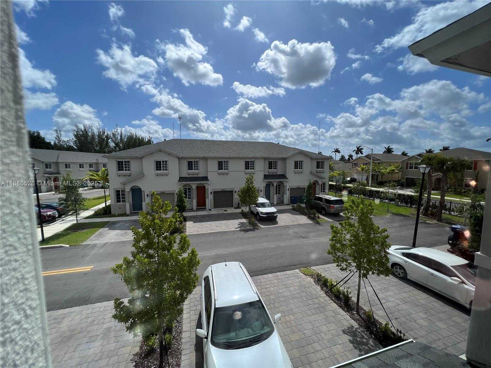 Small Image of 20838 NORTH WEST 13TH AVE, Miami Gardens Number 13