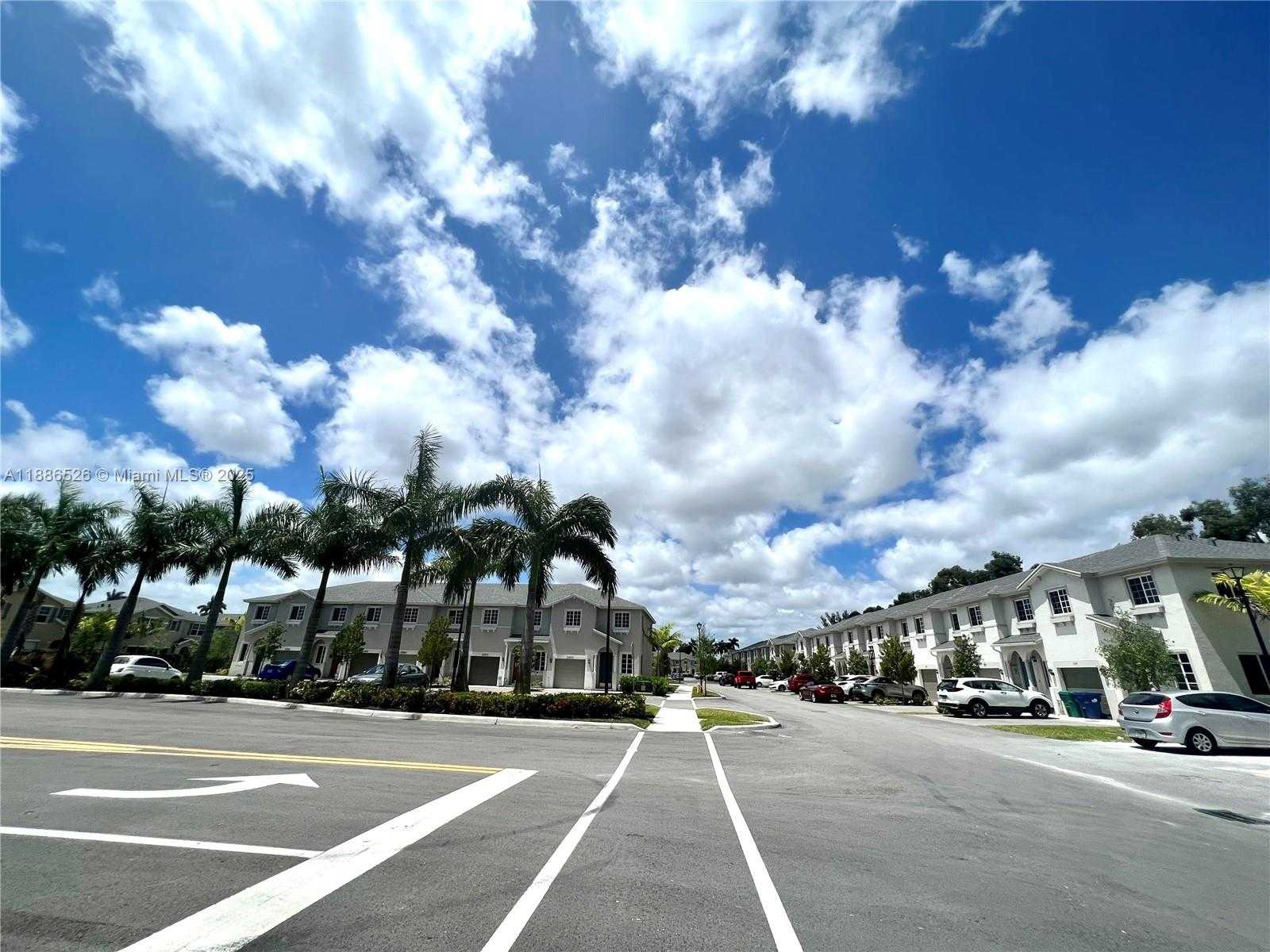 Small Image of 20838 NORTH WEST 13TH AVE, Miami Gardens Number 17