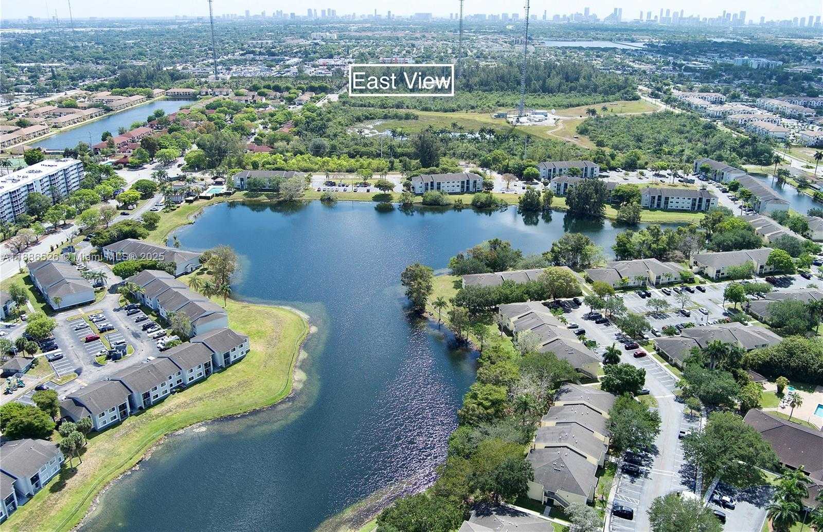 Small Image of 20838 NORTH WEST 13TH AVE, Miami Gardens Number 2