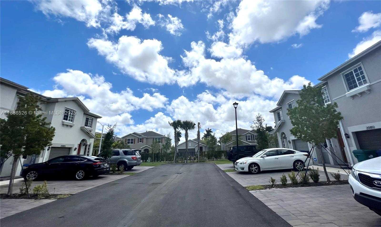 Small Image of 20838 NORTH WEST 13TH AVE, Miami Gardens Number 20