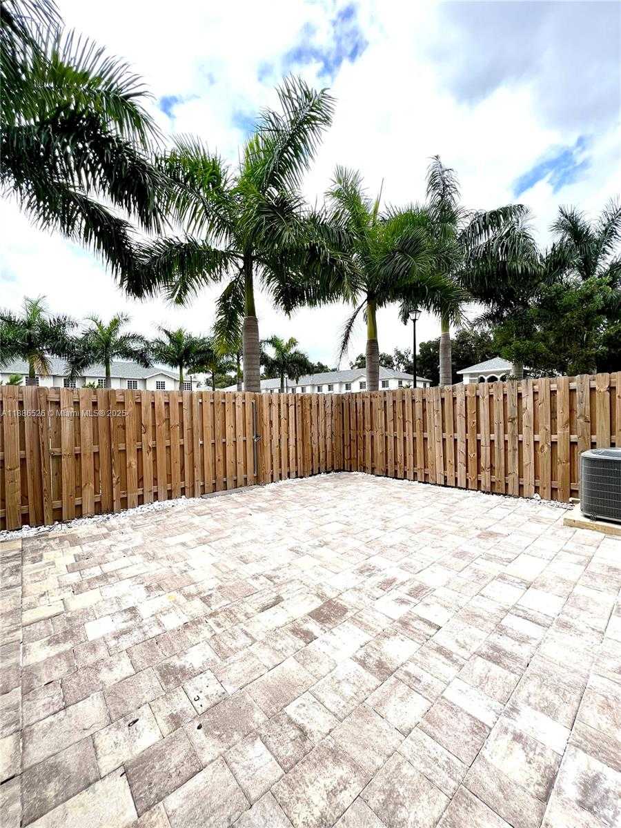 Small Image of 20838 NORTH WEST 13TH AVE, Miami Gardens Number 29