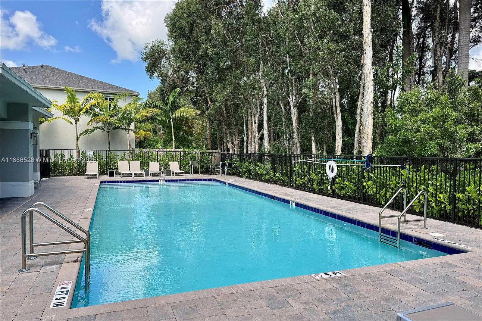 Small Image of 20838 NORTH WEST 13TH AVE, Miami Gardens Number 3