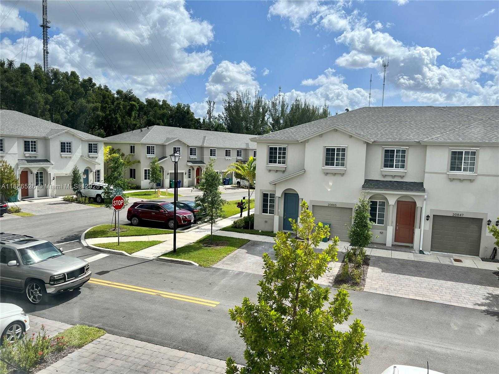 Small Image of 20838 NORTH WEST 13TH AVE, Miami Gardens Number 5